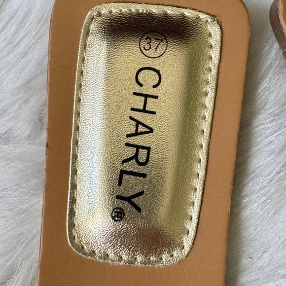 Charly Women’s Gold Chain Slide Sandals Size 37 - Picture 8 of 12